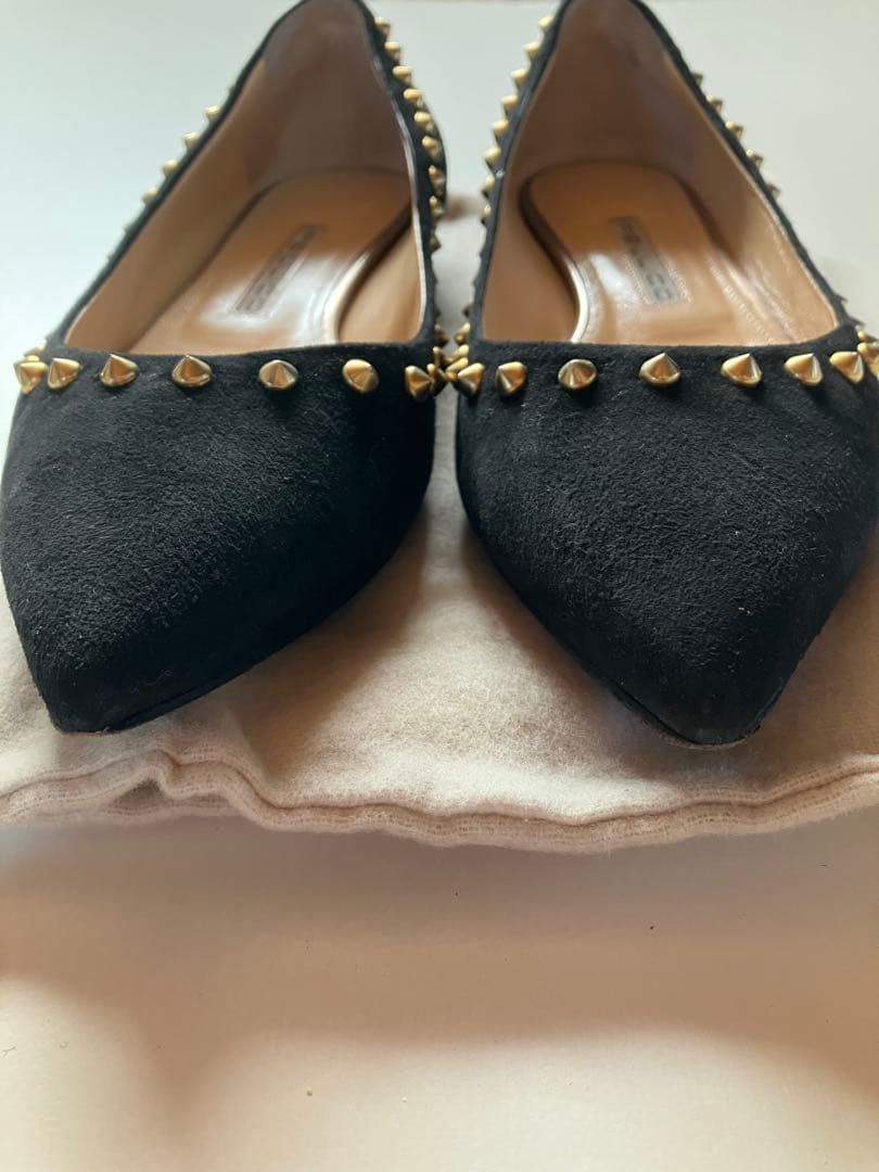 PELLICO スタッズ付き ブラックパンプス
