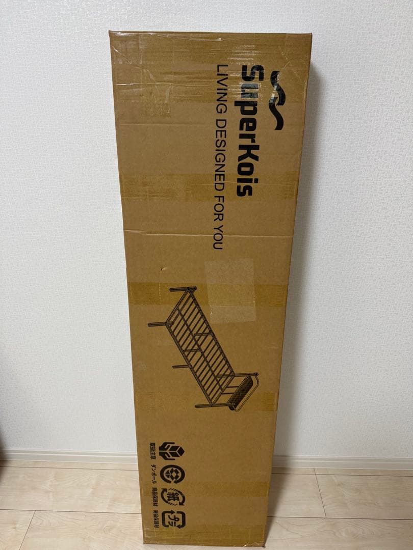 ベッドフレーム　セミダブル　ホワイト 宮棚　２口コンセント　組み立て簡単