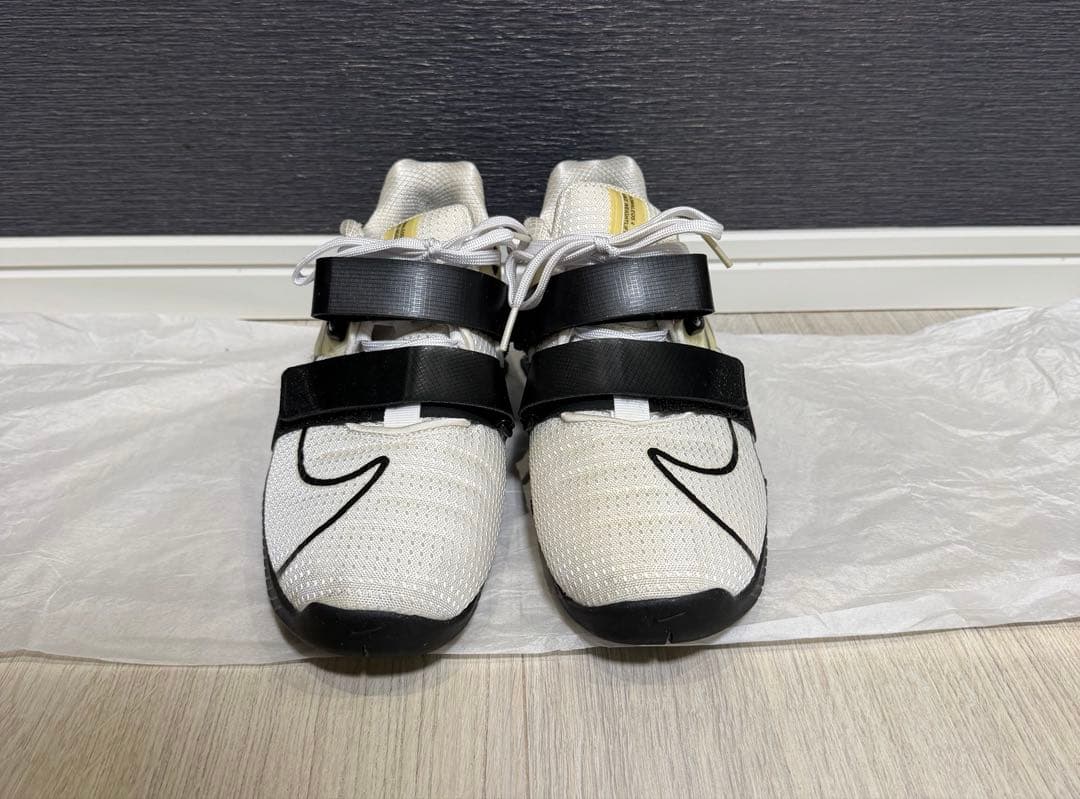 ナイキ　ロマレオス4 27cm