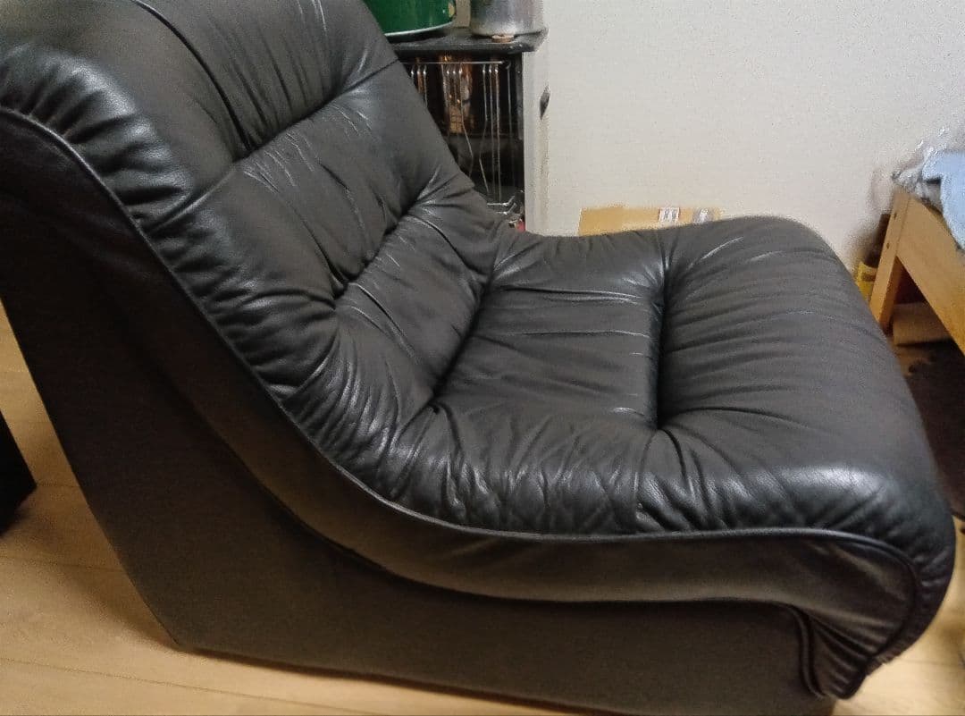 本革ブラックソファ　年代物、美品