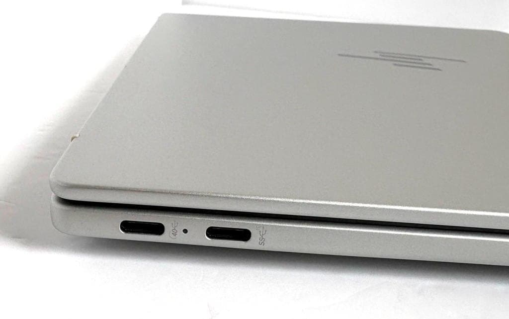 Windowsノート本体 HP OmniBook X 14-fe (Snapdragon X)