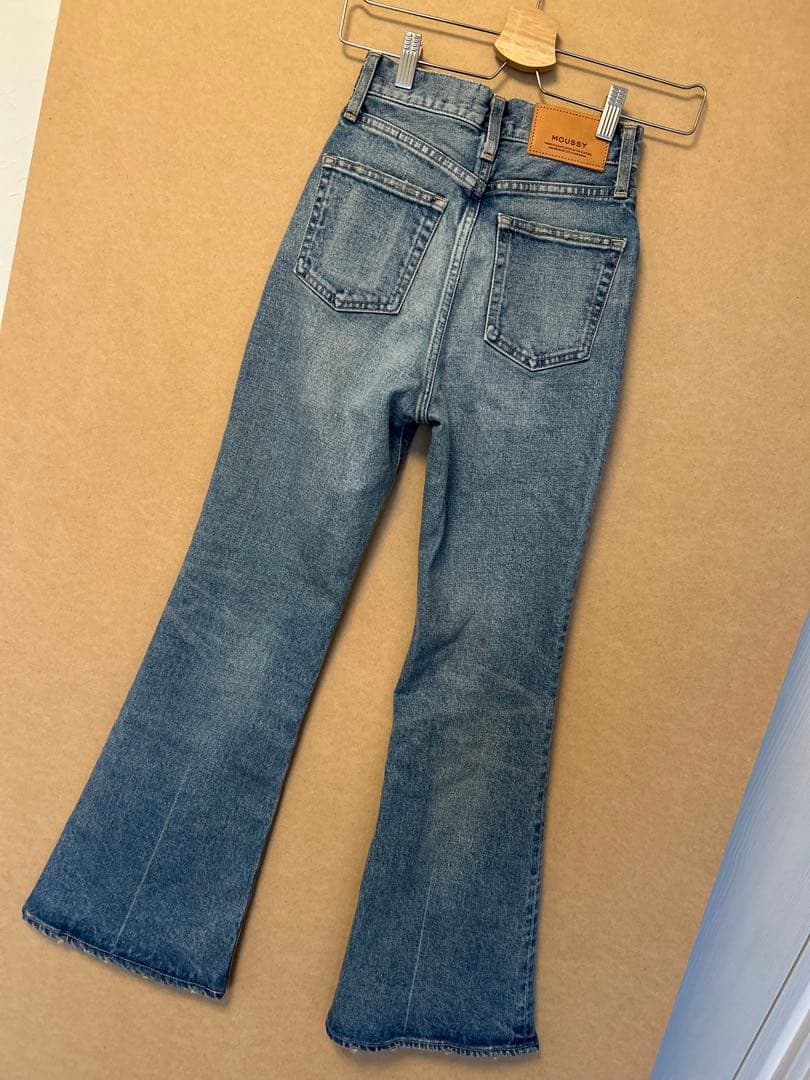 美品　MOUSSY MVS FLARE フレアデニム ライトブルー 23