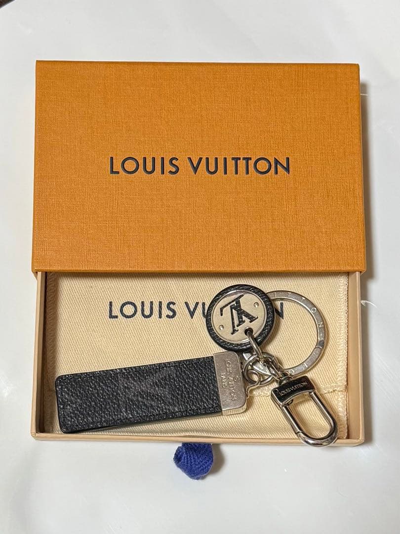 LOUIS VUITTON レザー キーホルダー