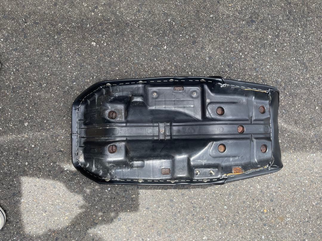 CBX400F用シート タックロール 大川