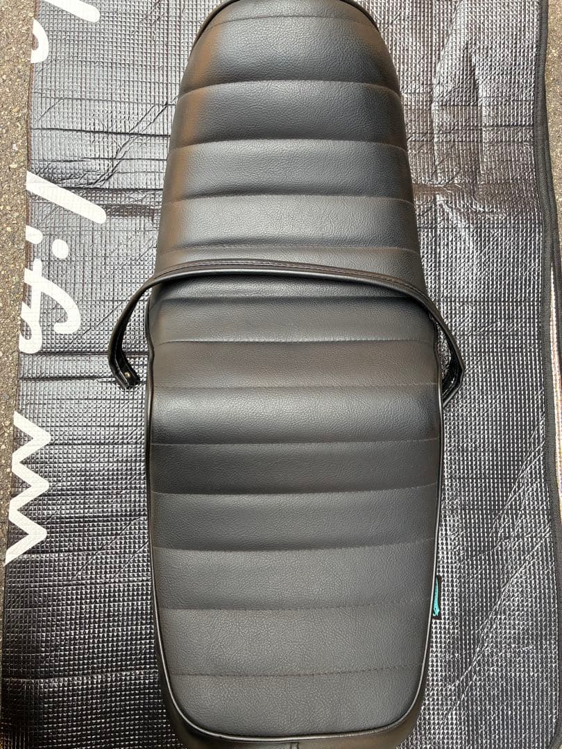 CBX400F用シート タックロール 大川