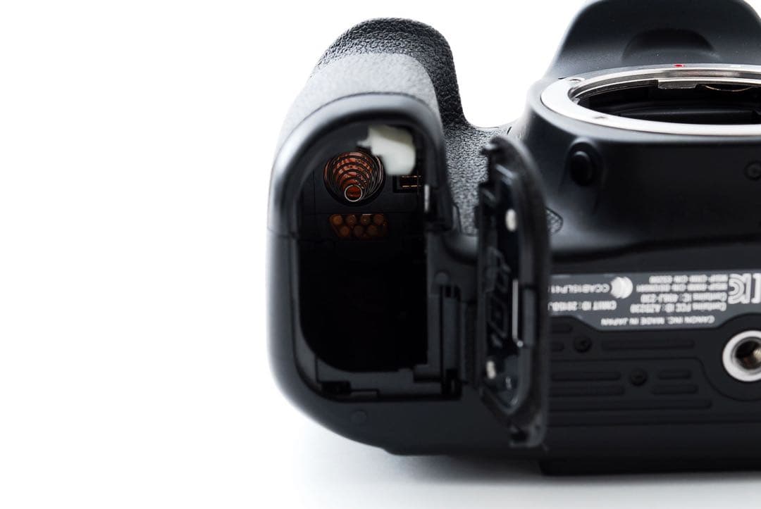 Canon EOS 80D標準&望遠レンズセットEF28-80/EF80-200