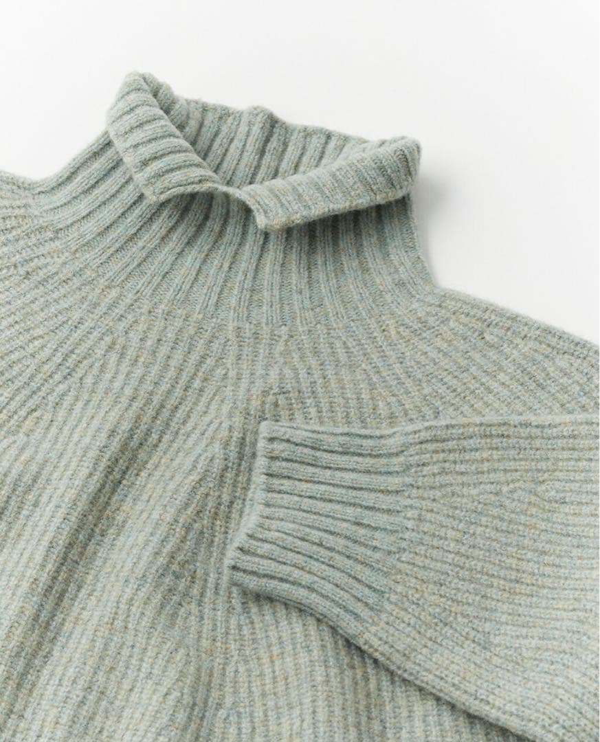 unfil アンフィル　ミドルゲージ ラムウール タートルネック セーター