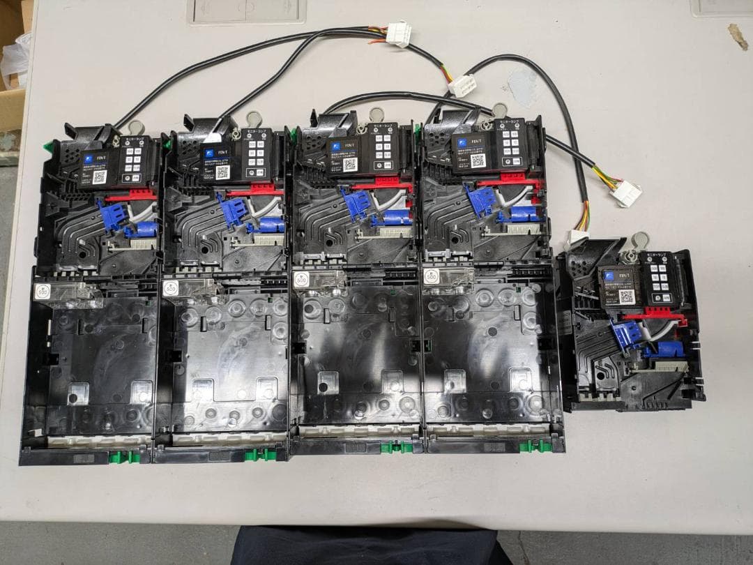 【ジャンク】メック令和新500円玉対応富士電機FDVT451BW