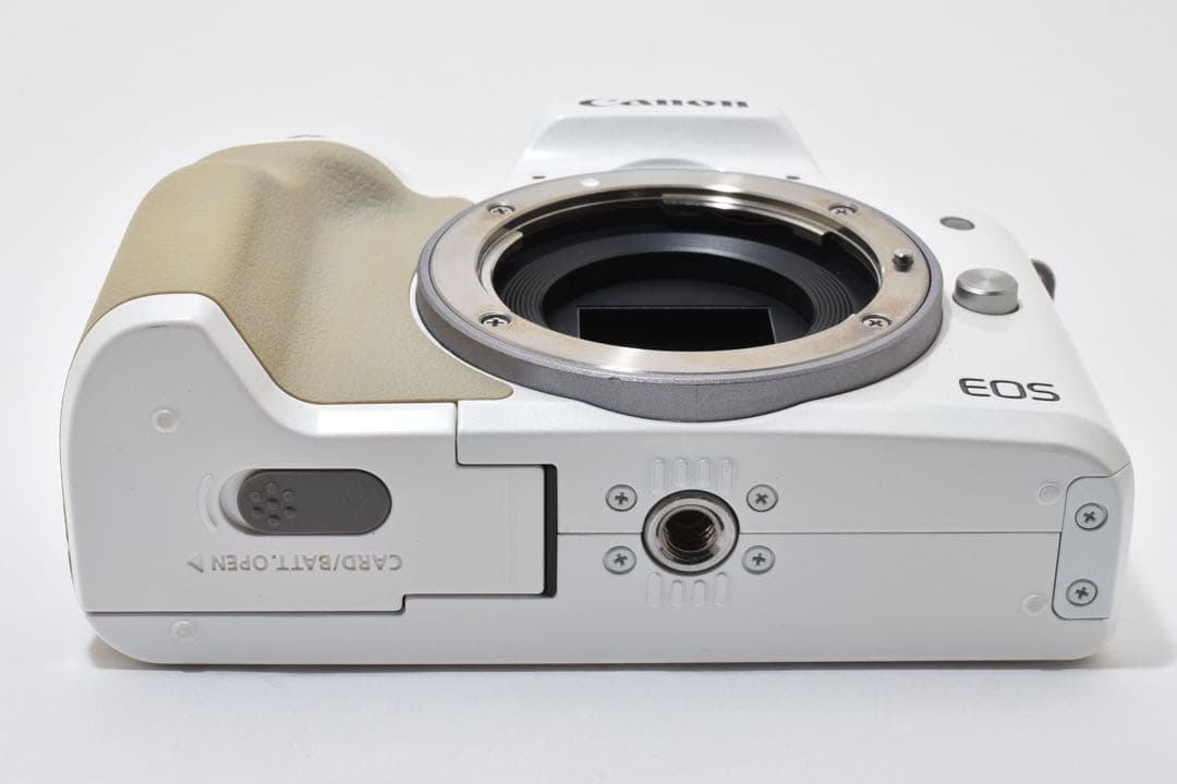 Canon EOS Kiss M デジタルカメラ 本体