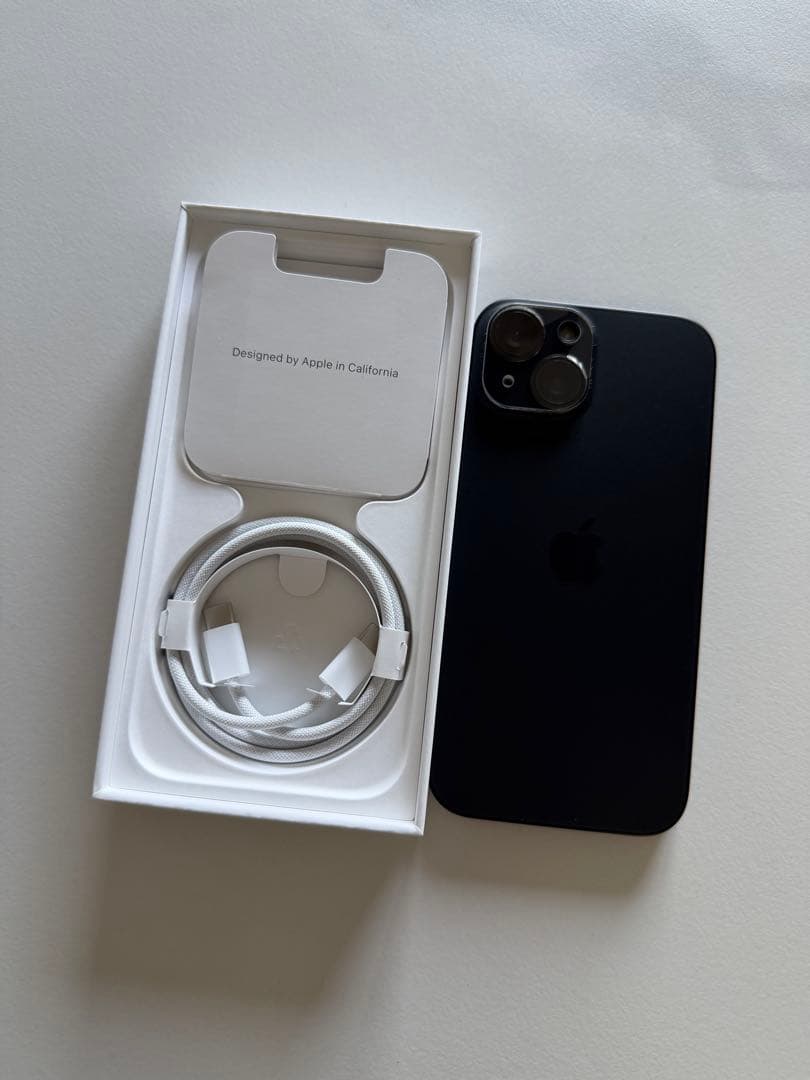 Apple iPhone 15 ブラック 本体 128gb 付属品未使用