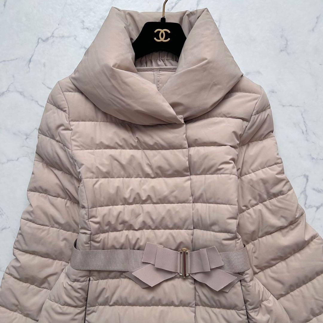 ストロベリーフィールズ 25AW エアリータフタ美シルエットダウンコート