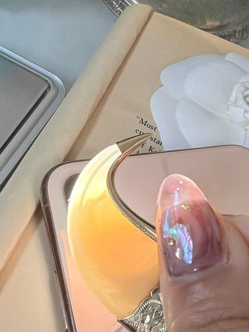 希少　k18イギリスアンティークネックレスペンダント　爪形ペンダント