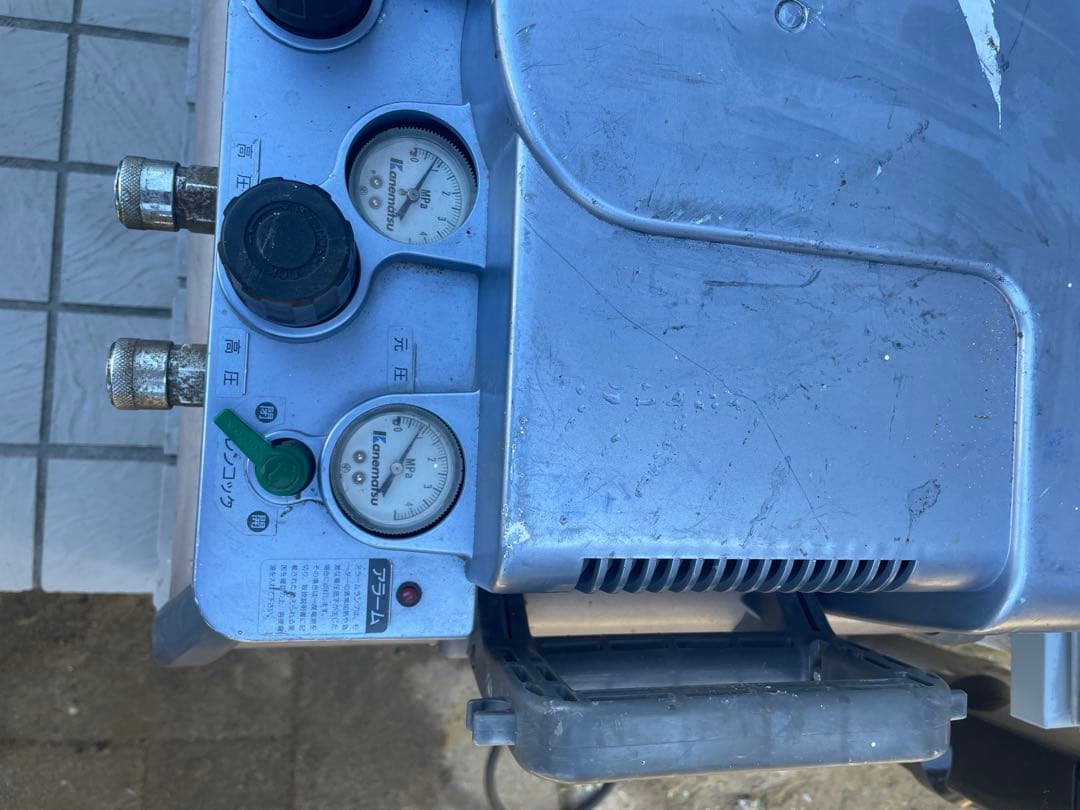 高圧コンプレッサー