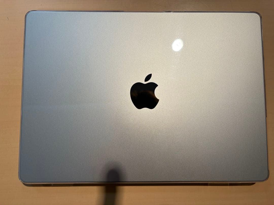 MacBook Pro M4Max 36GB/1TB 14インチ　シルバー