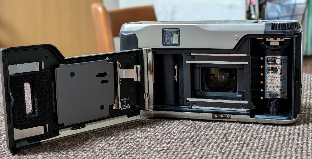 CONTAX TVS II コンパクトカメラ 【ジャンク】