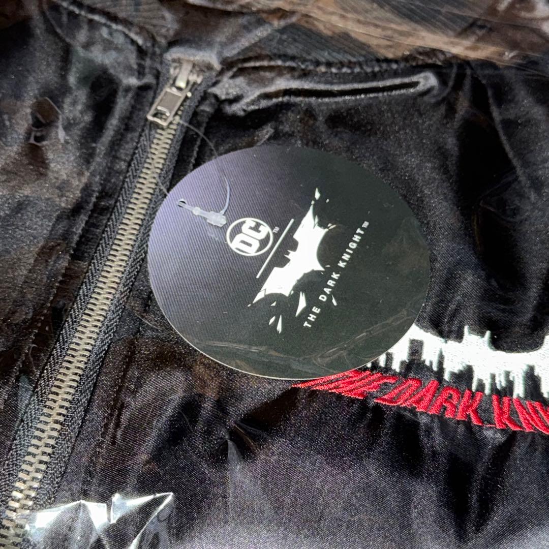 新品未使用 DC ダークナイト ジョーカー ピエロ スカジャン キャラジャン L