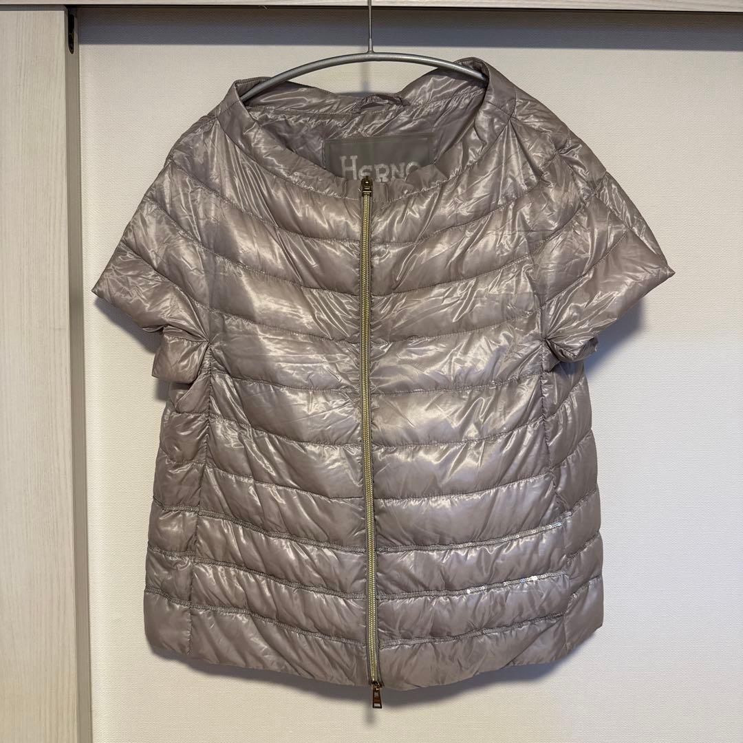 ヘルノ　ダウンベスト