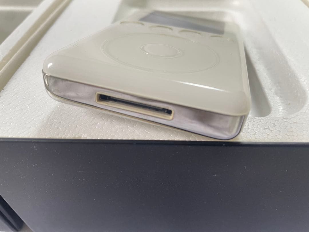 ジャンク　iPod 20GB アイポッド　M9244J/A