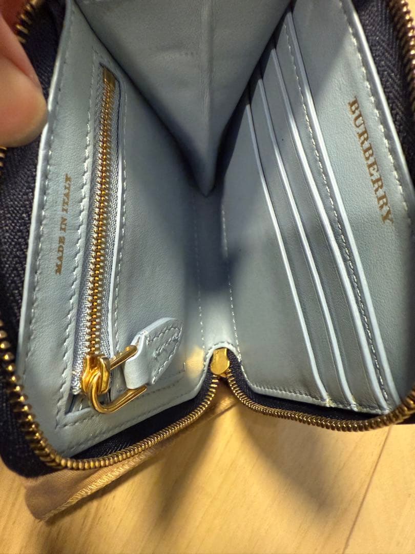 BURBERRY ネイビー ケース