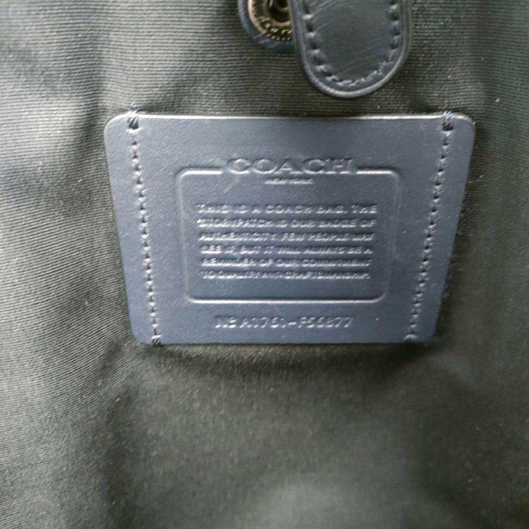 55 COACH コーチ　ボディーバッグ