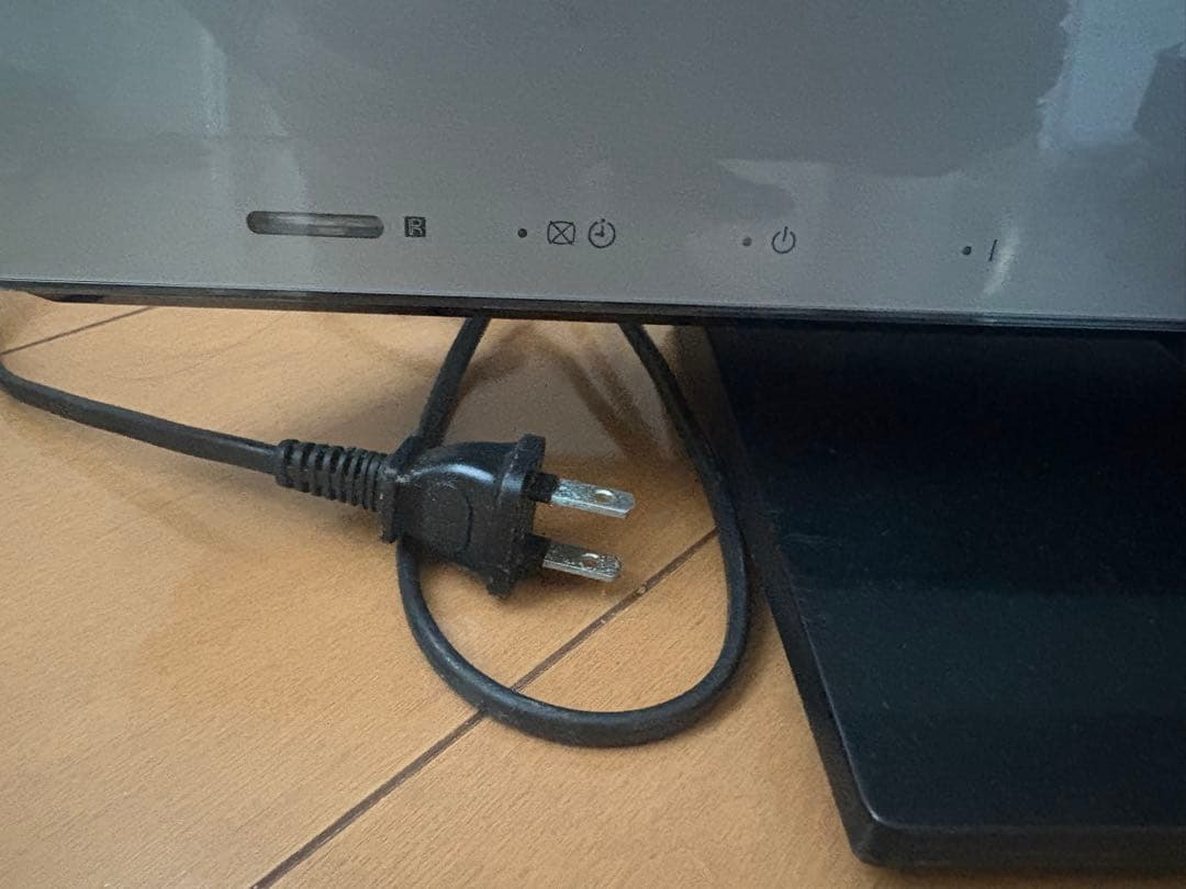 ソニーSONY テレビ　美液晶　小型コンパクト　持ち運び可能　首振り22インチ