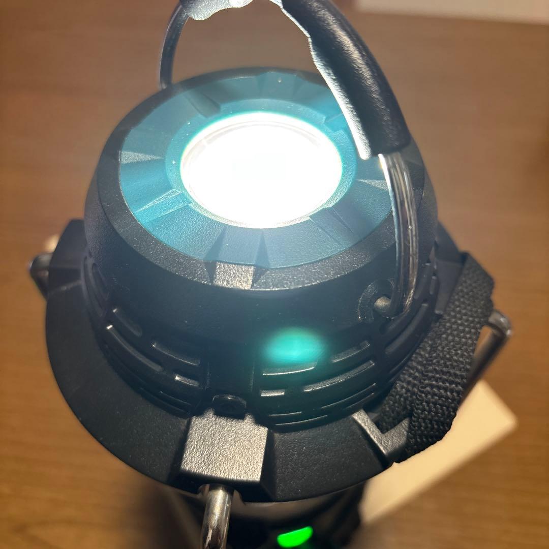 Makita MR008G 充電式ランタン付ラジオ トランスミッター付き