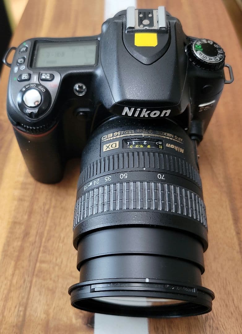 Nikon デジタル一眼レフカメラ ズームレンズ付き　専用充電器付き