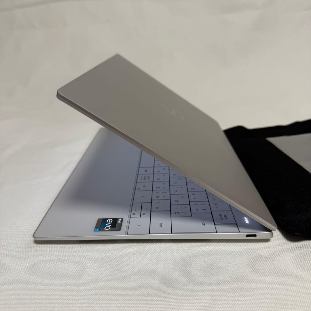 DELL XPS 13 Plus(9320) Officeなし