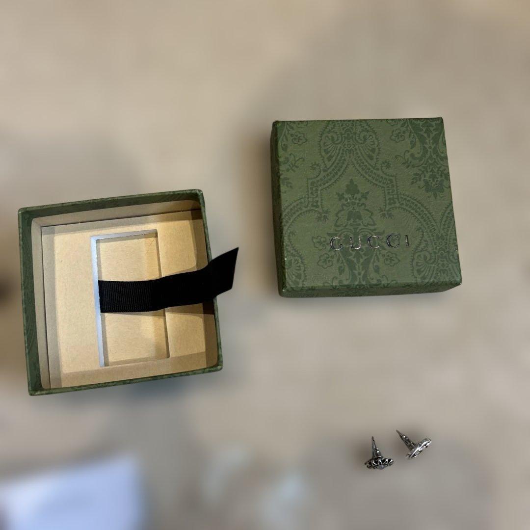 GUCCIシルバー調 花 リング ピアス(両耳用)