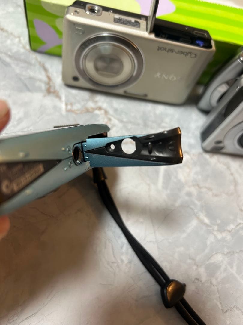 コンパクトデジカメ4台まとめ売り（ジャンク品）