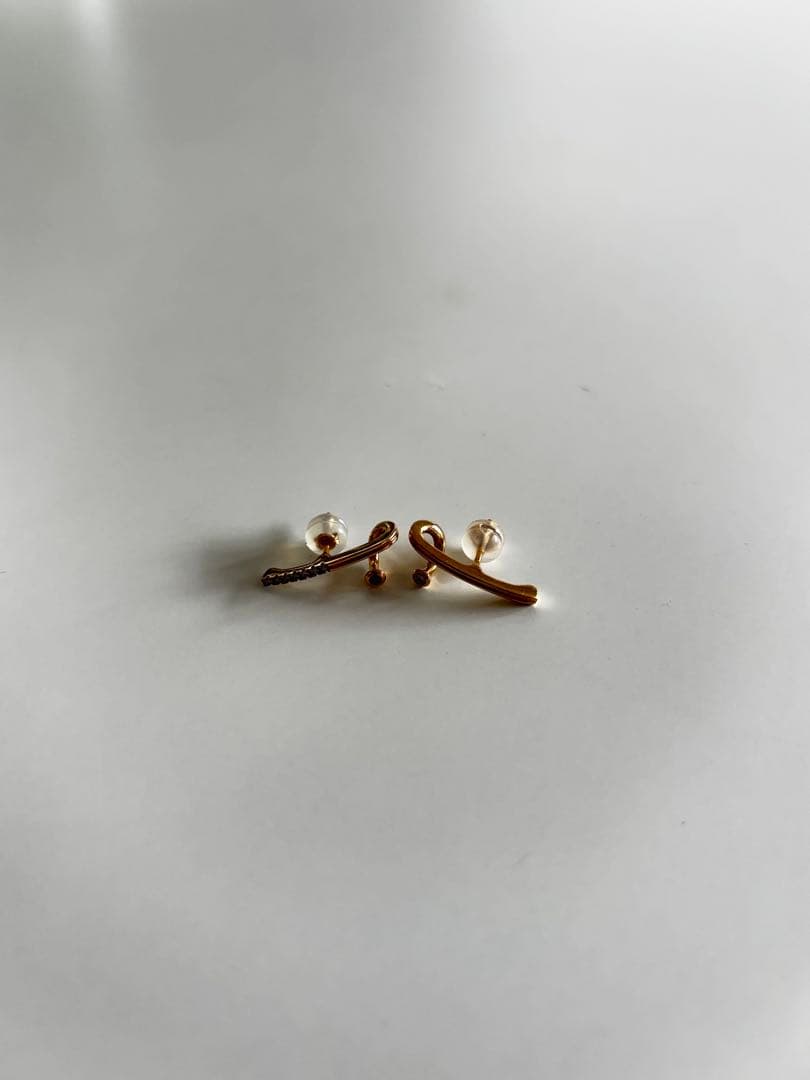 ヒロタカ Hirotaka Drosera ダイヤモンド ピアス　2個セット