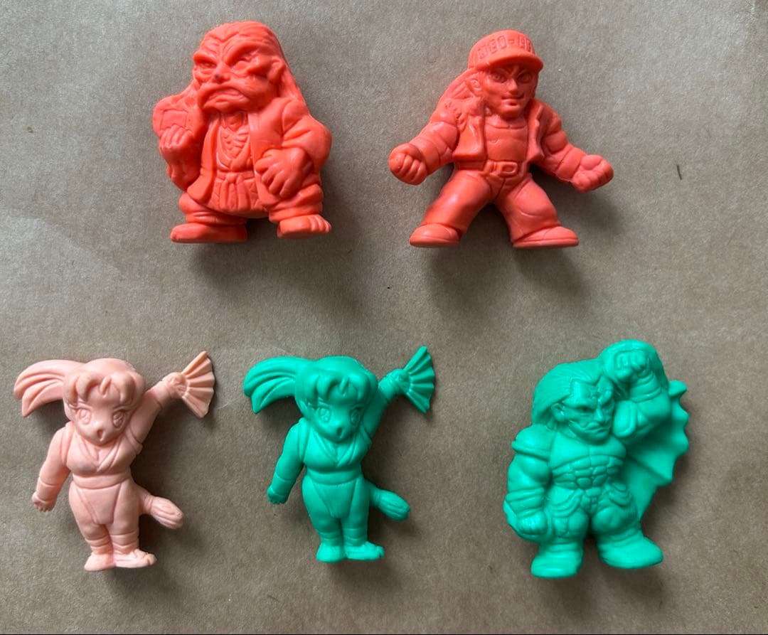 餓狼伝説　消しゴム　３７個セット