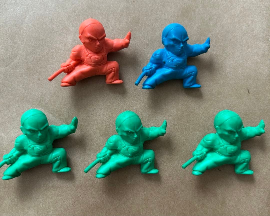 餓狼伝説　消しゴム　３７個セット