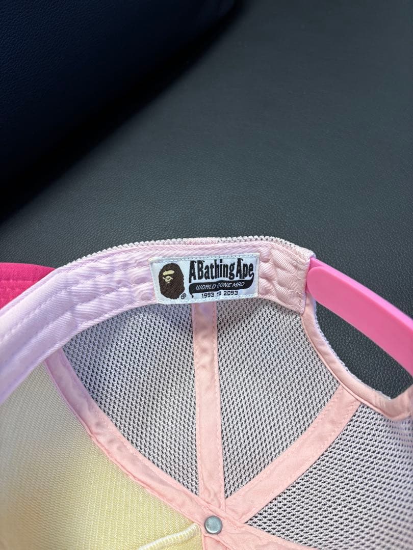 A BATHING APE メッシュキャップ　ピンク