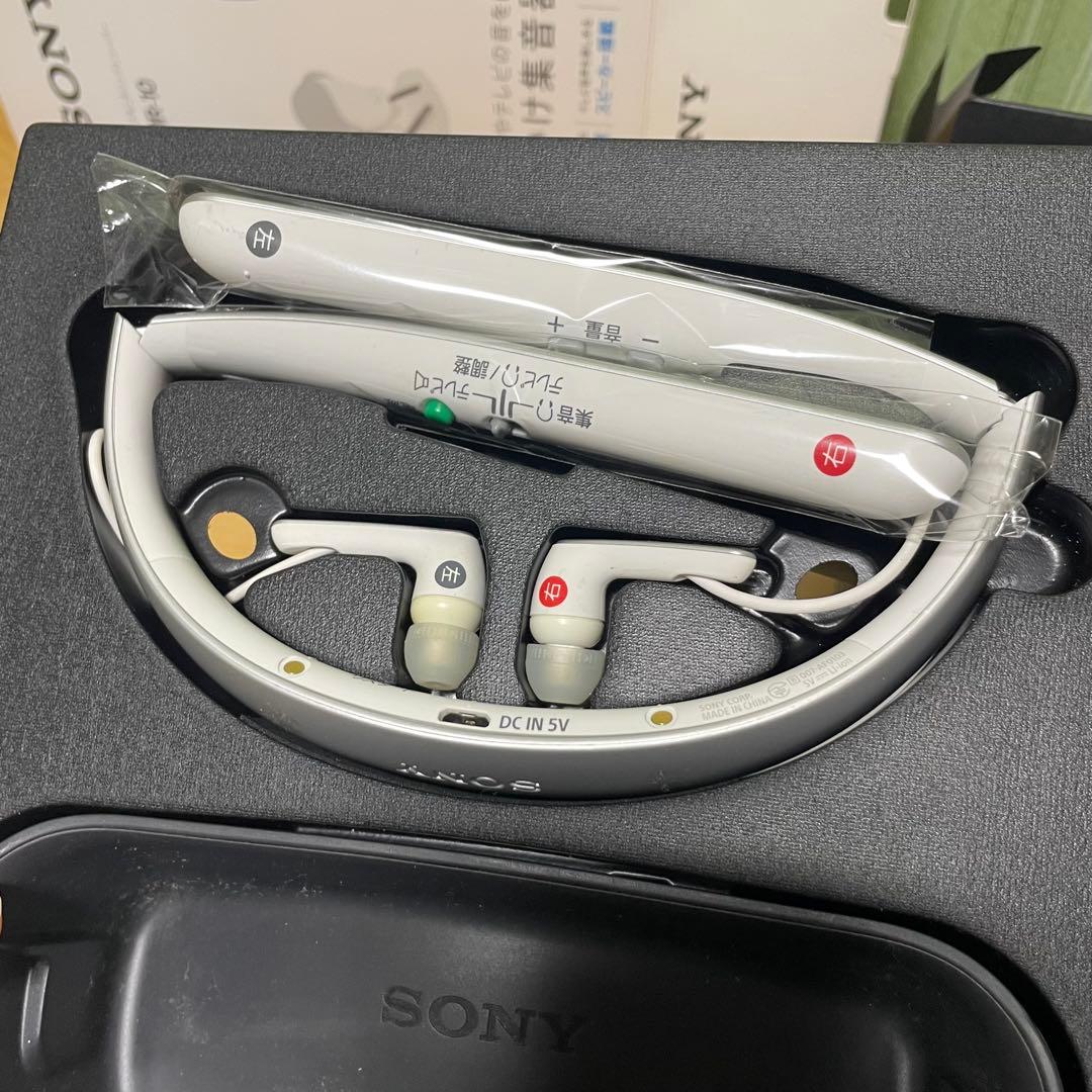 ソニー　SMR-10 ホワイト ネックスピーカー 充電ケーブル付き　集音器