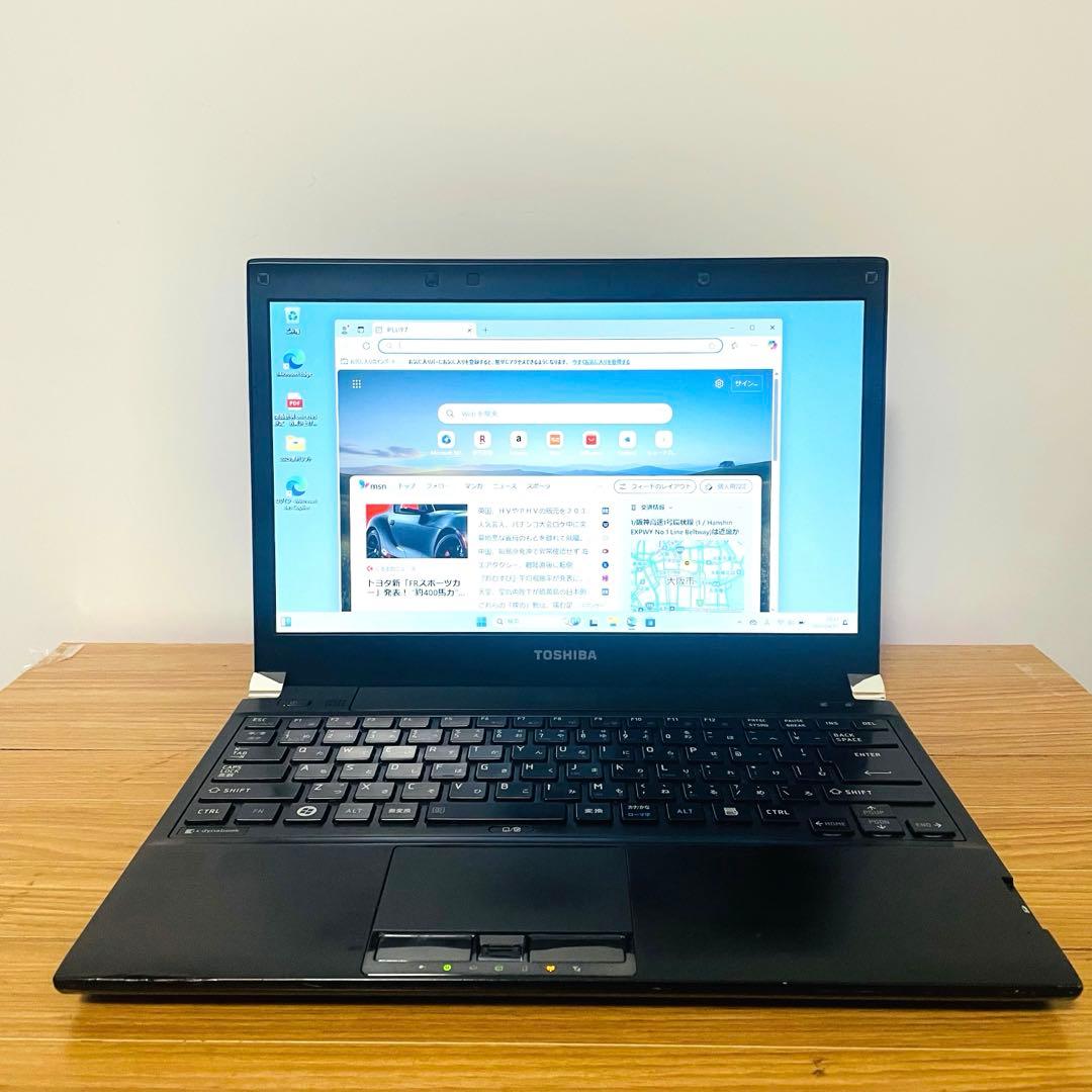 東芝ブラックi5 SSD薄型軽量モバイルノートPC Windows11オフィス