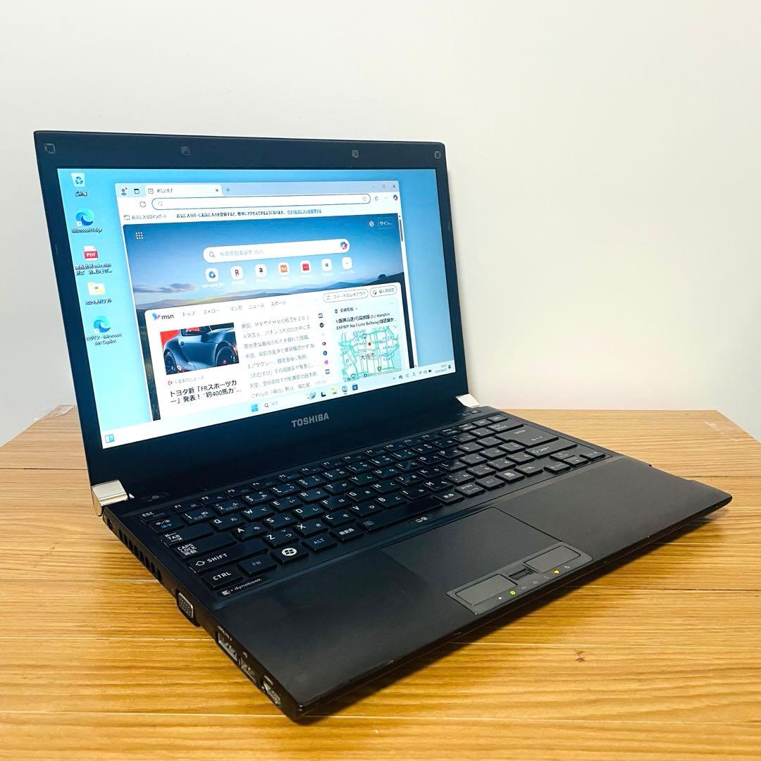 東芝ブラックi5 SSD薄型軽量モバイルノートPC Windows11オフィス