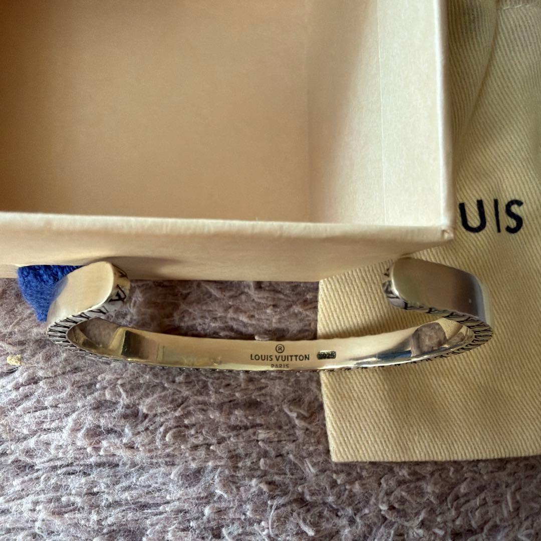 LOUIS VUITTON ルイヴィトン LV バングル シルバー