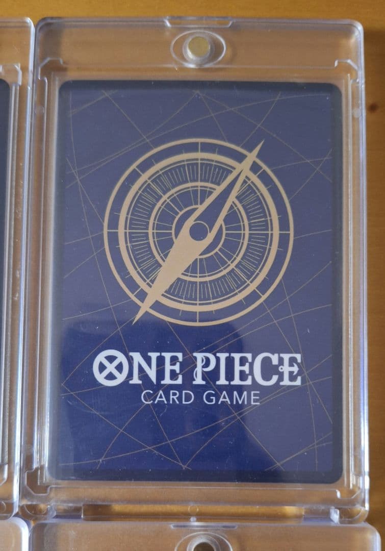 【早い者勝ち】ワンピースカード　新四皇手配書