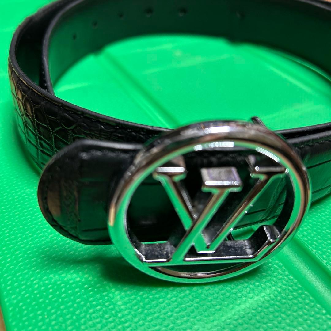 LOUIS VUITTON ブラックレザーベルト 100