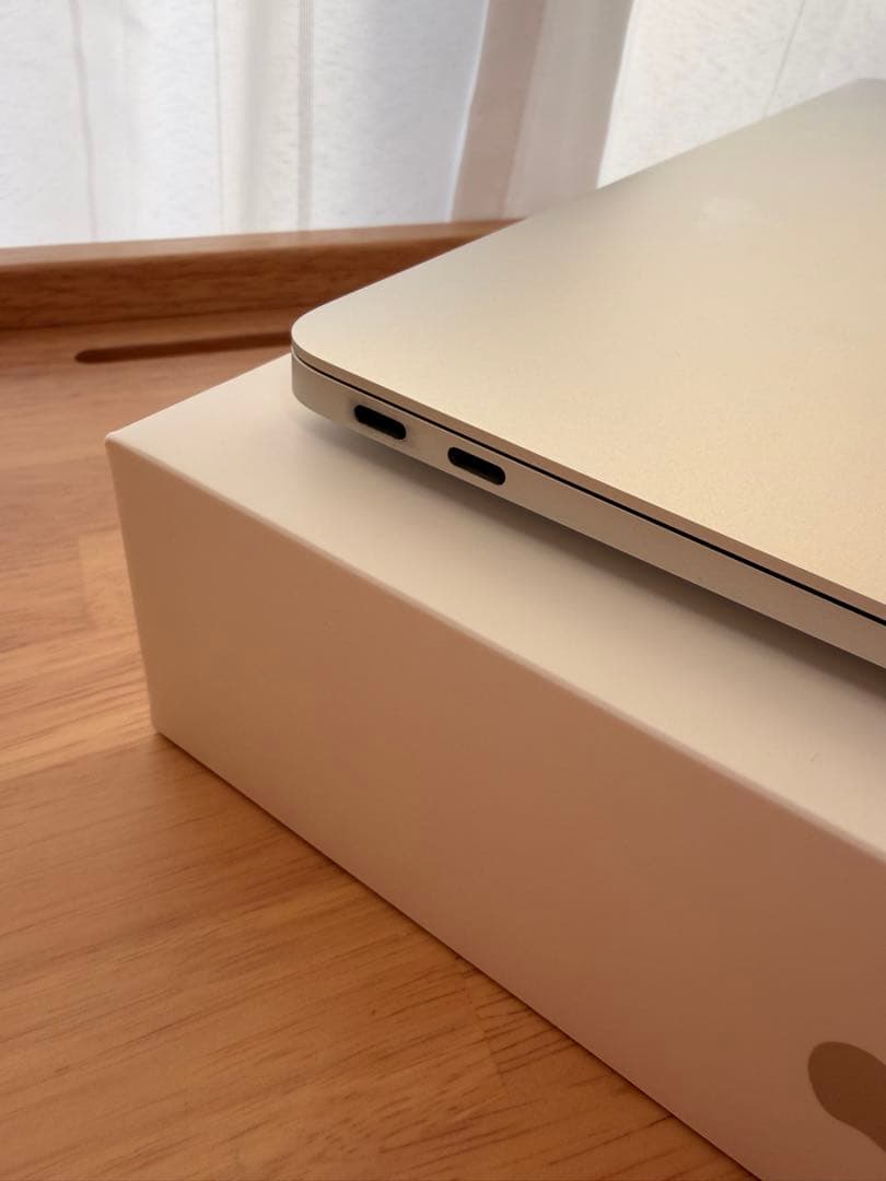 M1 MacBook Air_本体_シルバー_メモリ16GB_SSD1TB