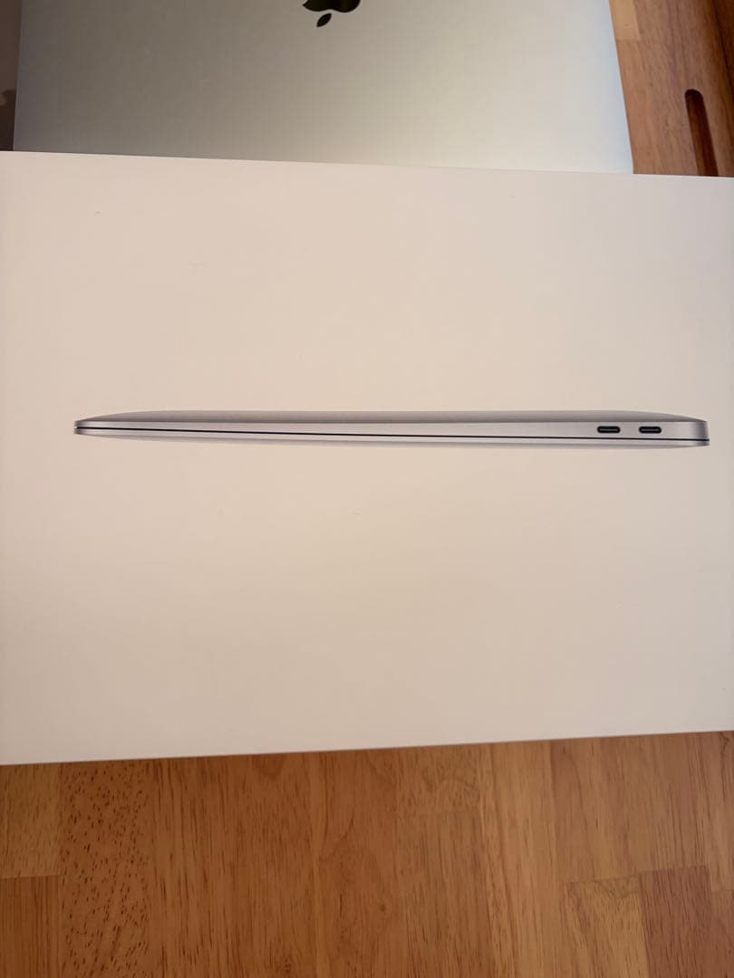 M1 MacBook Air_本体_シルバー_メモリ16GB_SSD1TB