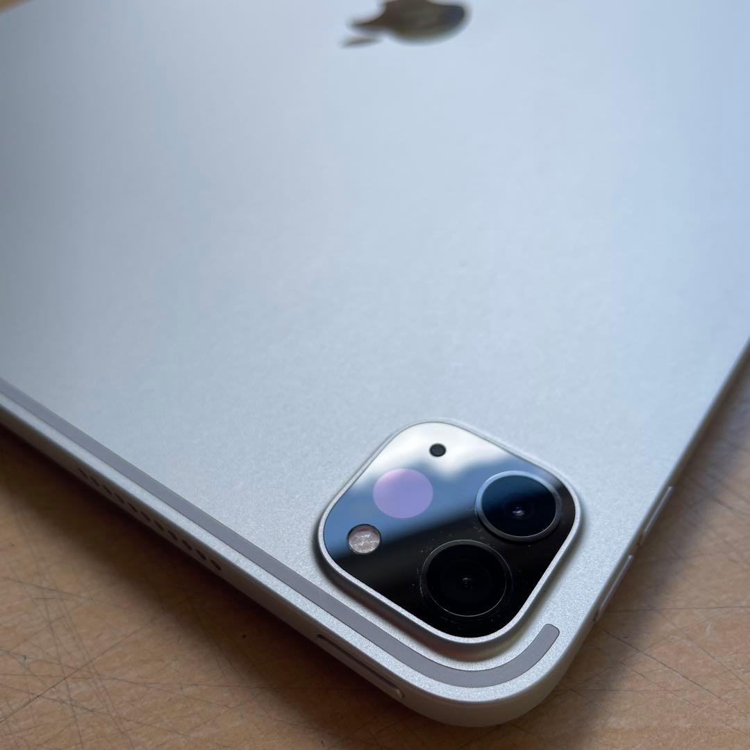 iPad Pro 12.9　第5世代　シルバー　128GB A2378超美品#1