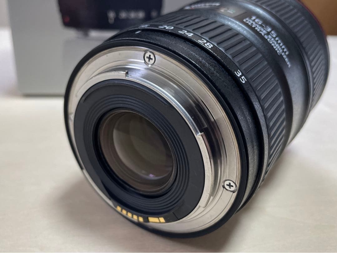 レンズ(ズーム) Canon EF 16-35mm f4 L IS USM