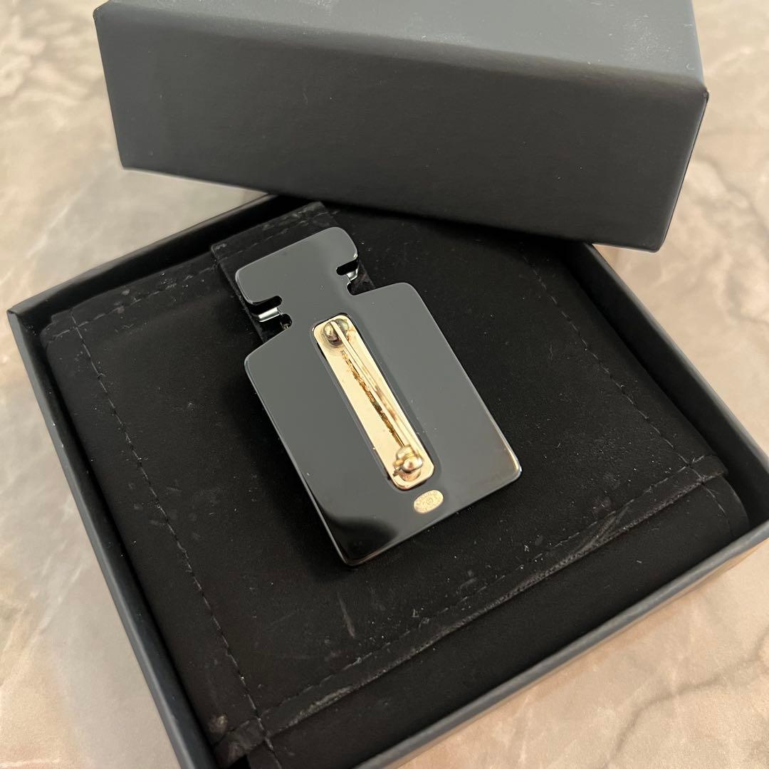 CHANEL シャネル ブローチ 香水モチーフ パール