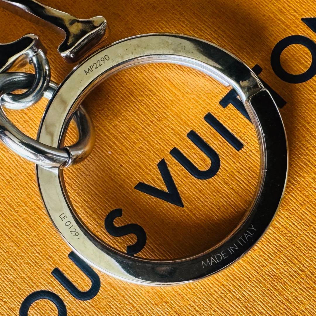 LOUIS VUITTON ポルトクレ LVシャープ キーホルダー チャーム極美