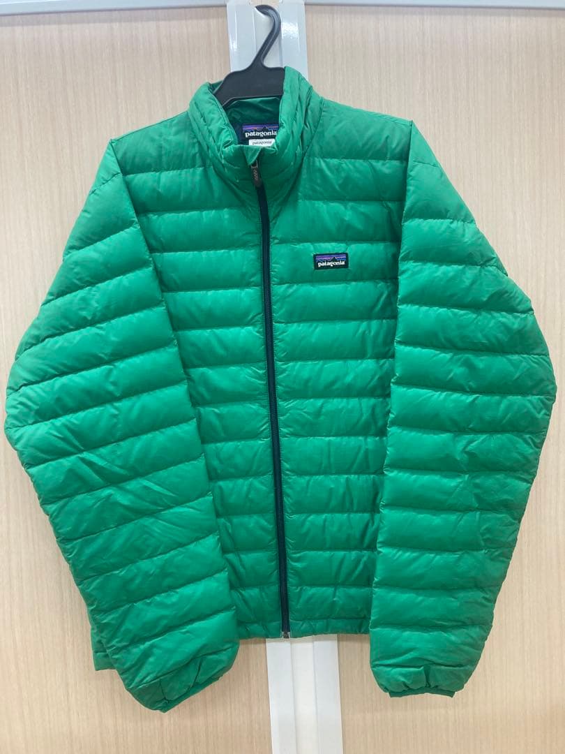 【値下げ】patagonia グリーン ダウンジャケット S
