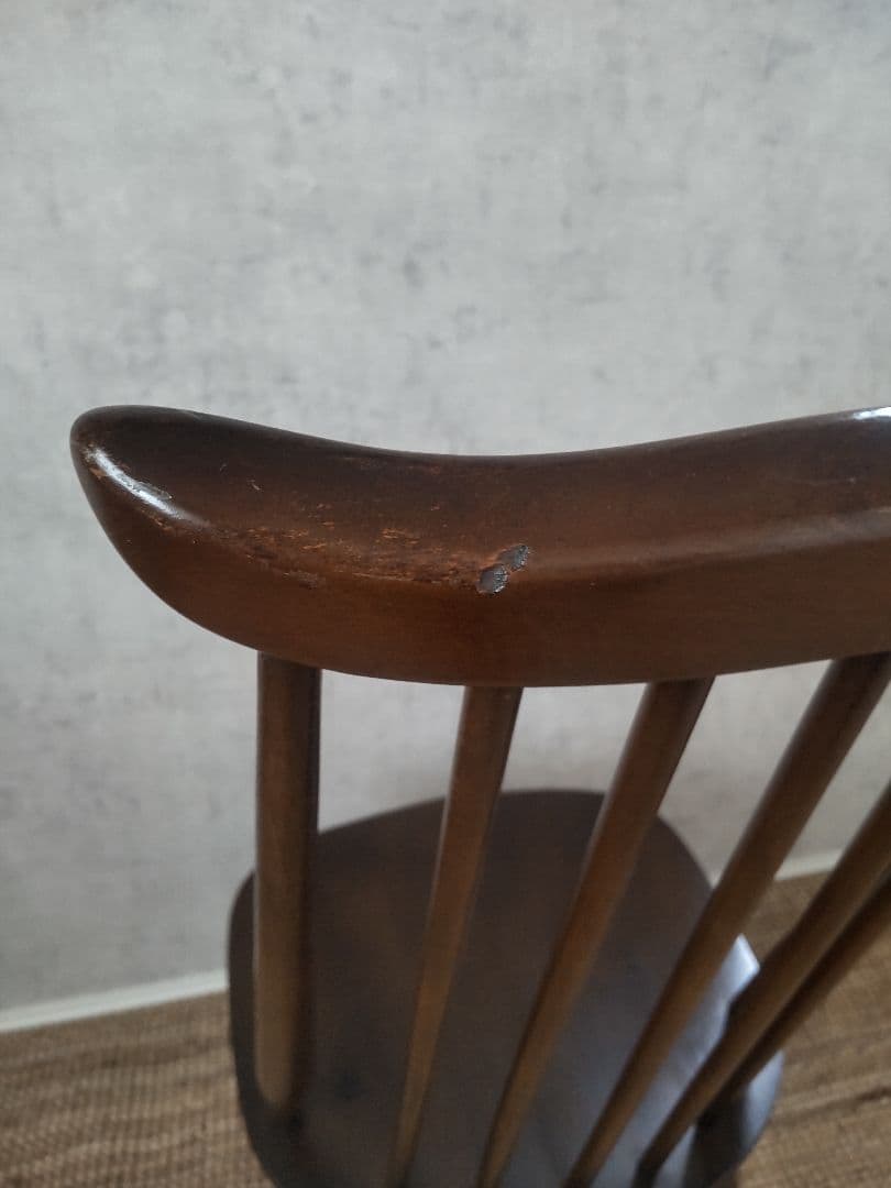 アーコール　ゴールドスミスチェア