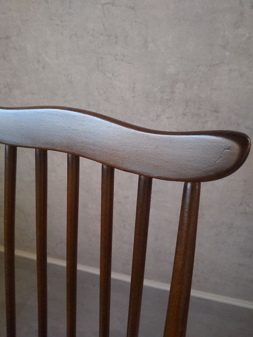 アーコール　ゴールドスミスチェア