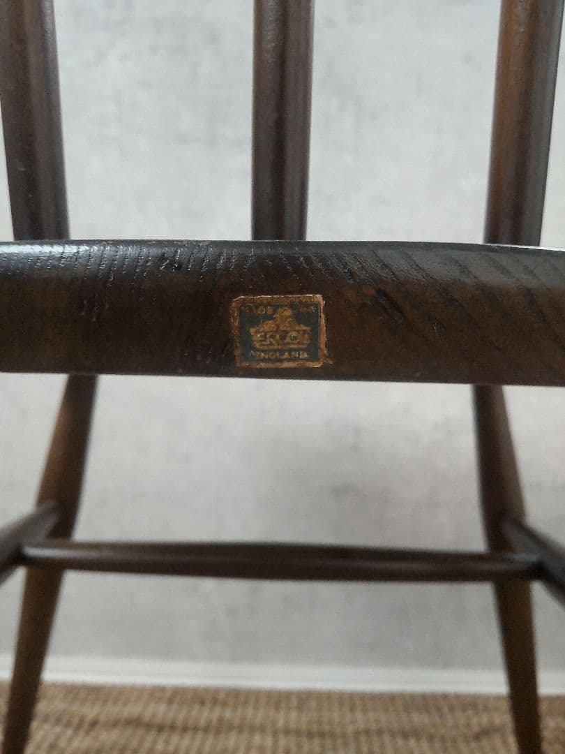 アーコール　ゴールドスミスチェア